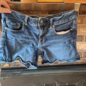 American Eagle Low Rise Shorts